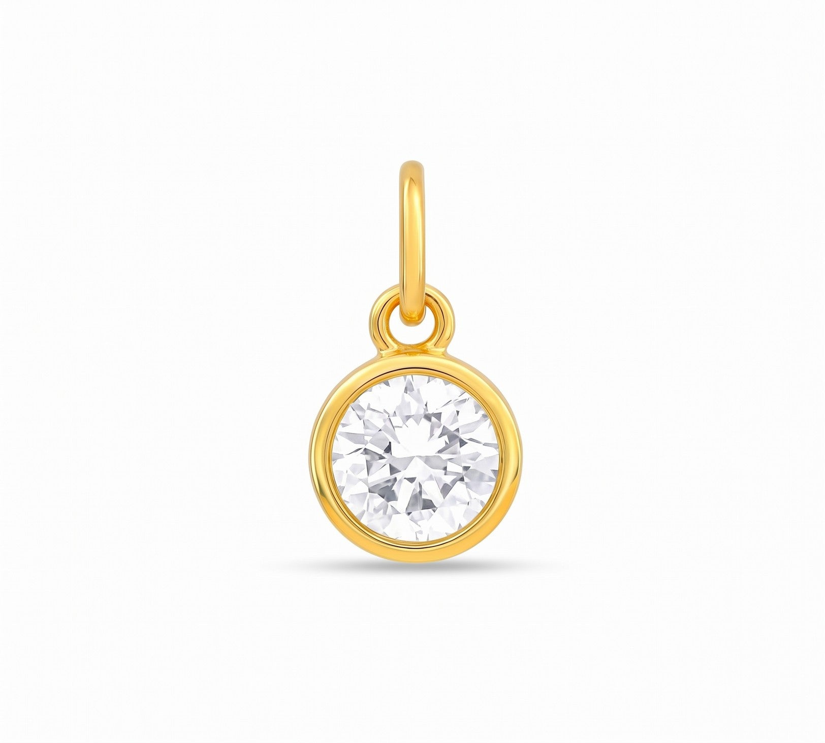 Ein goldener Anhänger mit einem großem Labordiamanten im runden Brillantschliff mit 1,0 ct auf weißem Hintergrund.